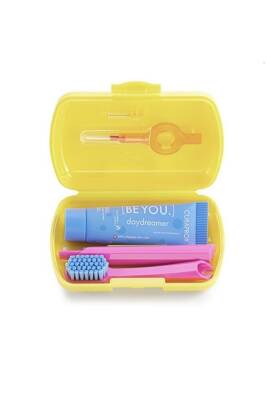 Curaprox Travel Set (diş Fırçası+ Diş Macunu + Diş Arası Fırçası) - 1