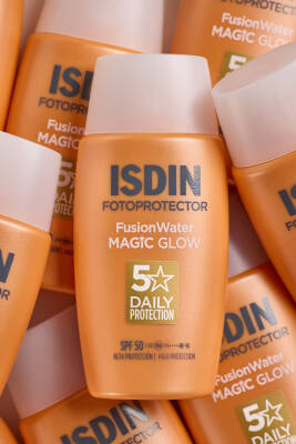 ISDIN Fotoprotector Fusion Water Magic Glow Spf50 50 ml - 6