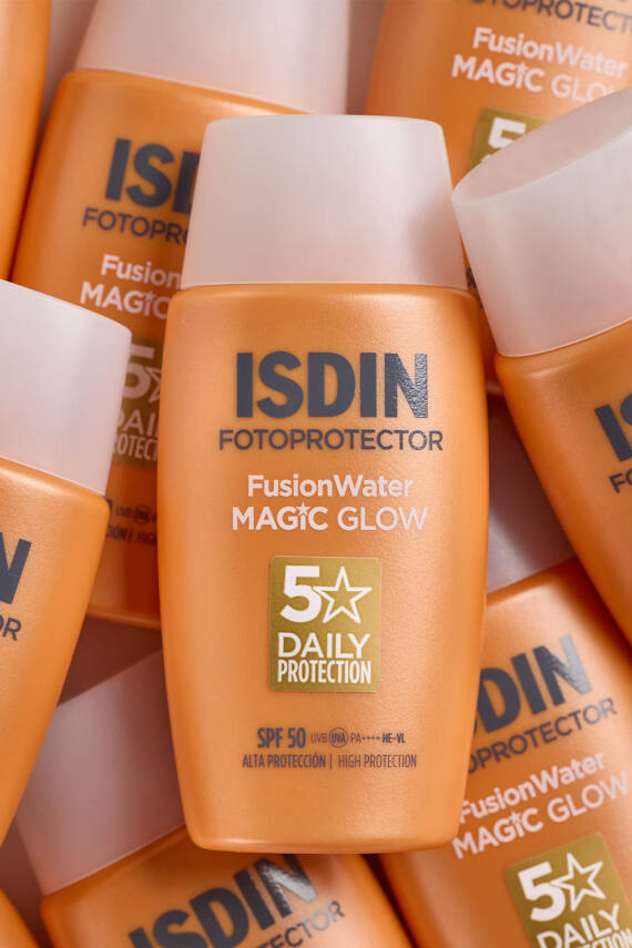 ISDIN Fotoprotector Fusion Water Magic Glow Spf50 50 ml - 6