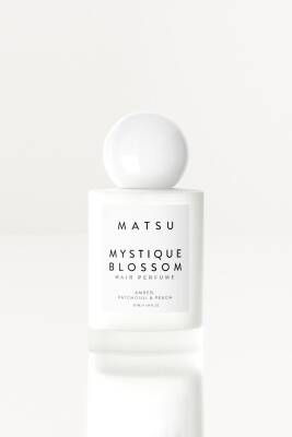 Matsu Mystique Blossom Saç Parfümü - Beyaz Çiçekler & Odunsu Notalar 50ml - MATSU